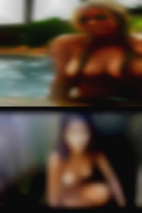 Naples wet pussy sex club.